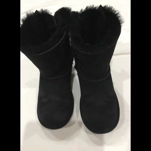 Authentic Girls Black Ugg’s Size 13